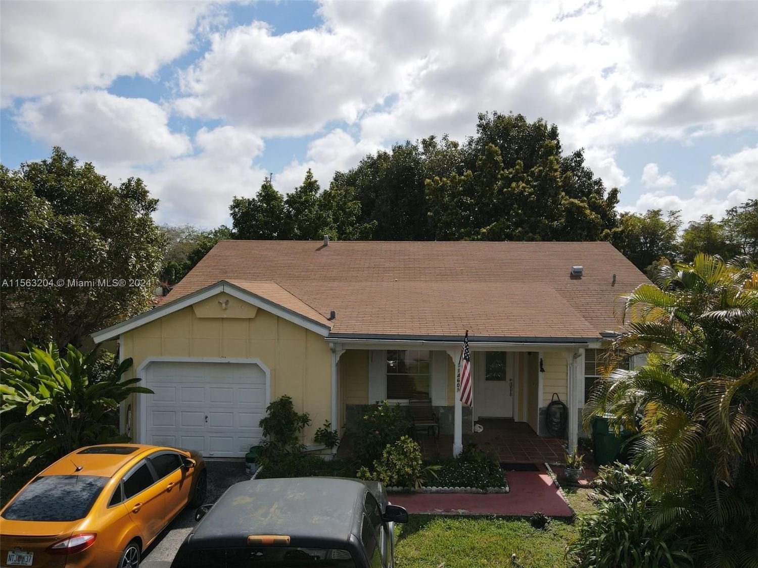 Real estate property located at 14609 142nd Ct, Miami-Dade County, COUNTRY WALK SEC 5, Miami, FL