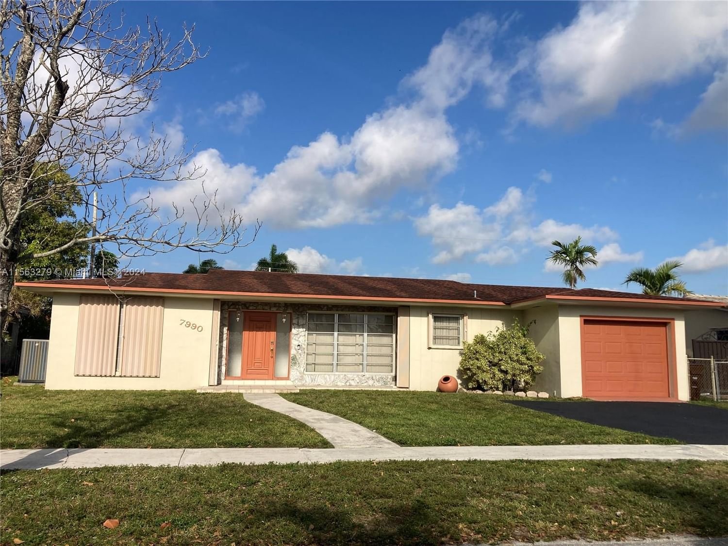 Real estate property located at 7990 15th Ave, Miami-Dade County, PALM SPRINGS LAKES 2ND AD, Hialeah, FL