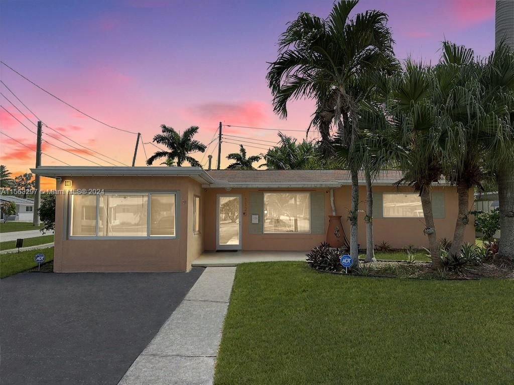 Real estate property located at 1125 14th Ave, Broward County, COUNTRY CLUB HOMES, Hollywood, FL