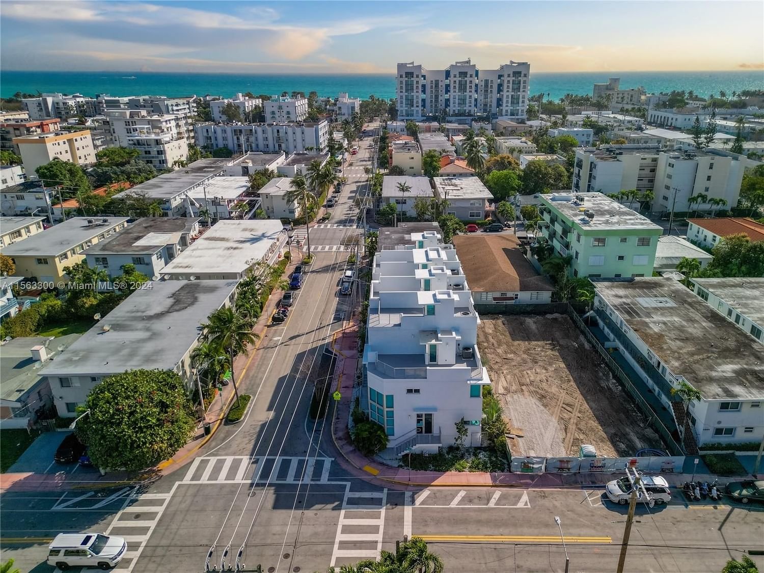 Real estate property located at 7637 Carlyle Ave, Miami-Dade County, ALTOS DEL MAR NO 3, Miami Beach, FL