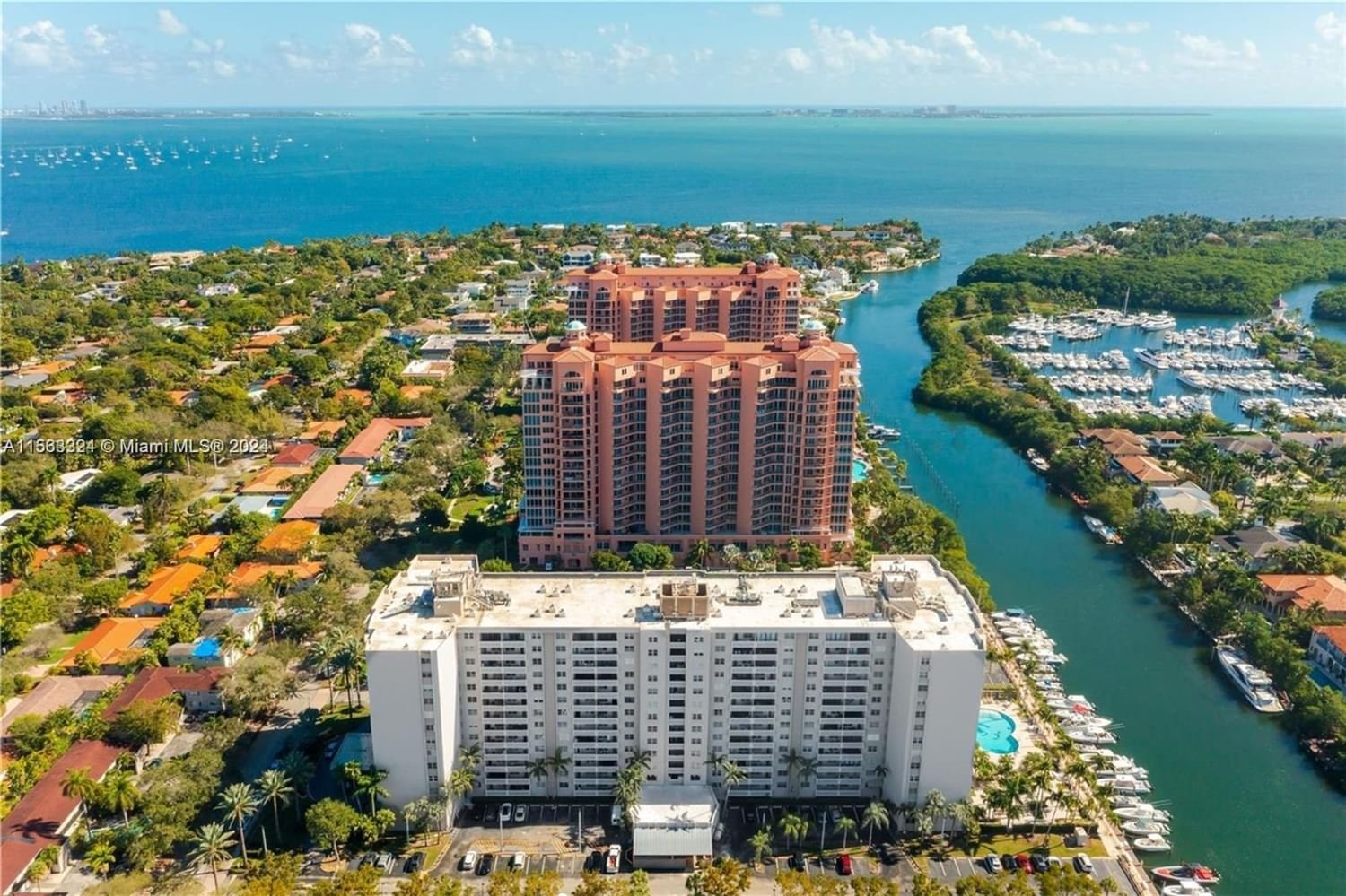 Real estate property located at 90 Edgewater Dr #518, Miami-Dade County, GABLES WATERWAY TOWERS CO, Coral Gables, FL