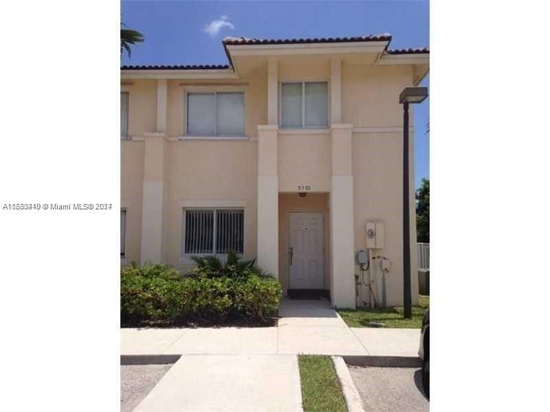 Real estate property located at 5401 41st St #5401, Broward County, HOLLYWOOD RIDGE FARMS 2-1, Pembroke Park, FL