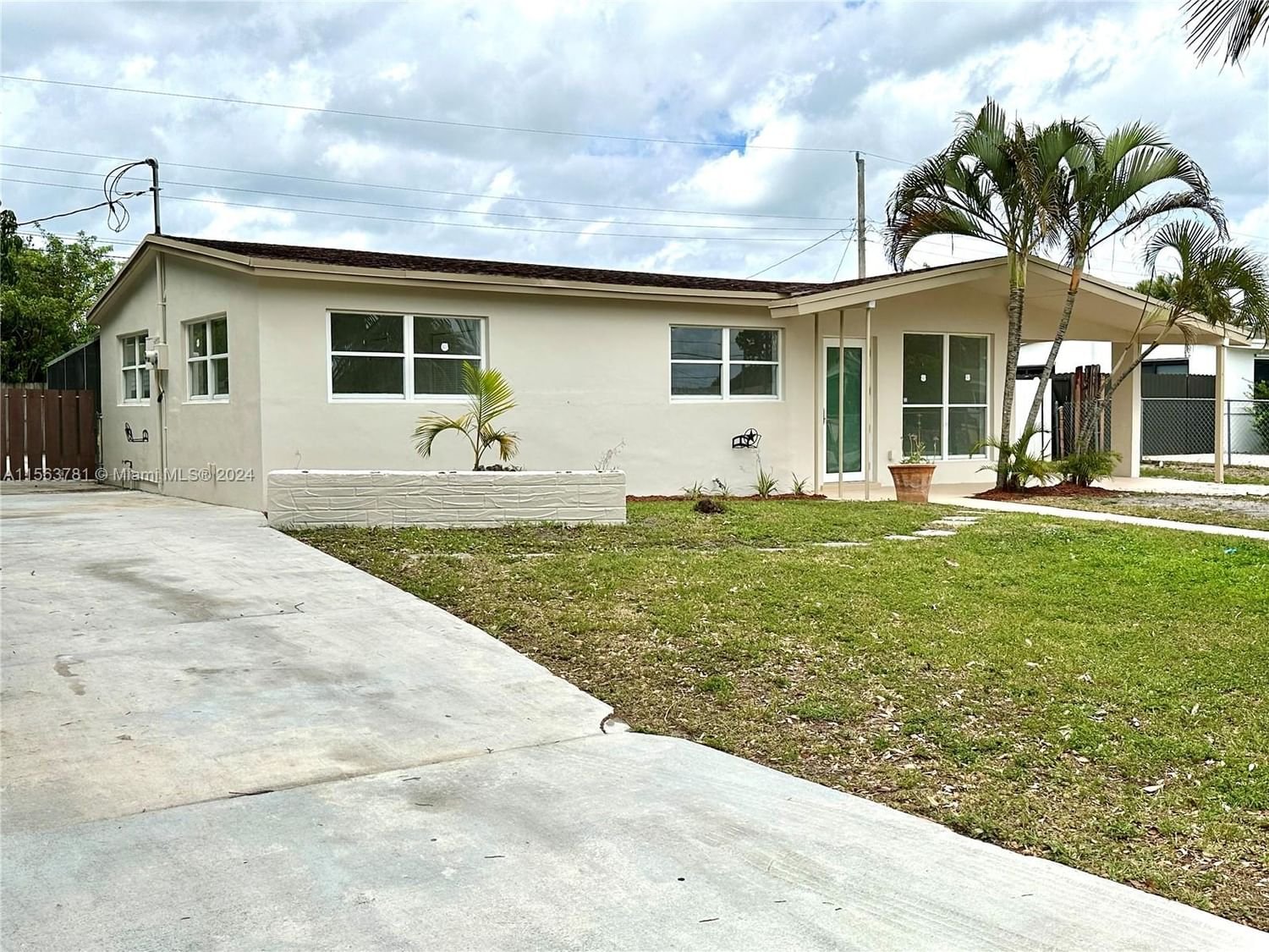 Real estate property located at 1320 67th Ter, Broward County, HERITAGE ESTATES SEC TWO, Hollywood, FL