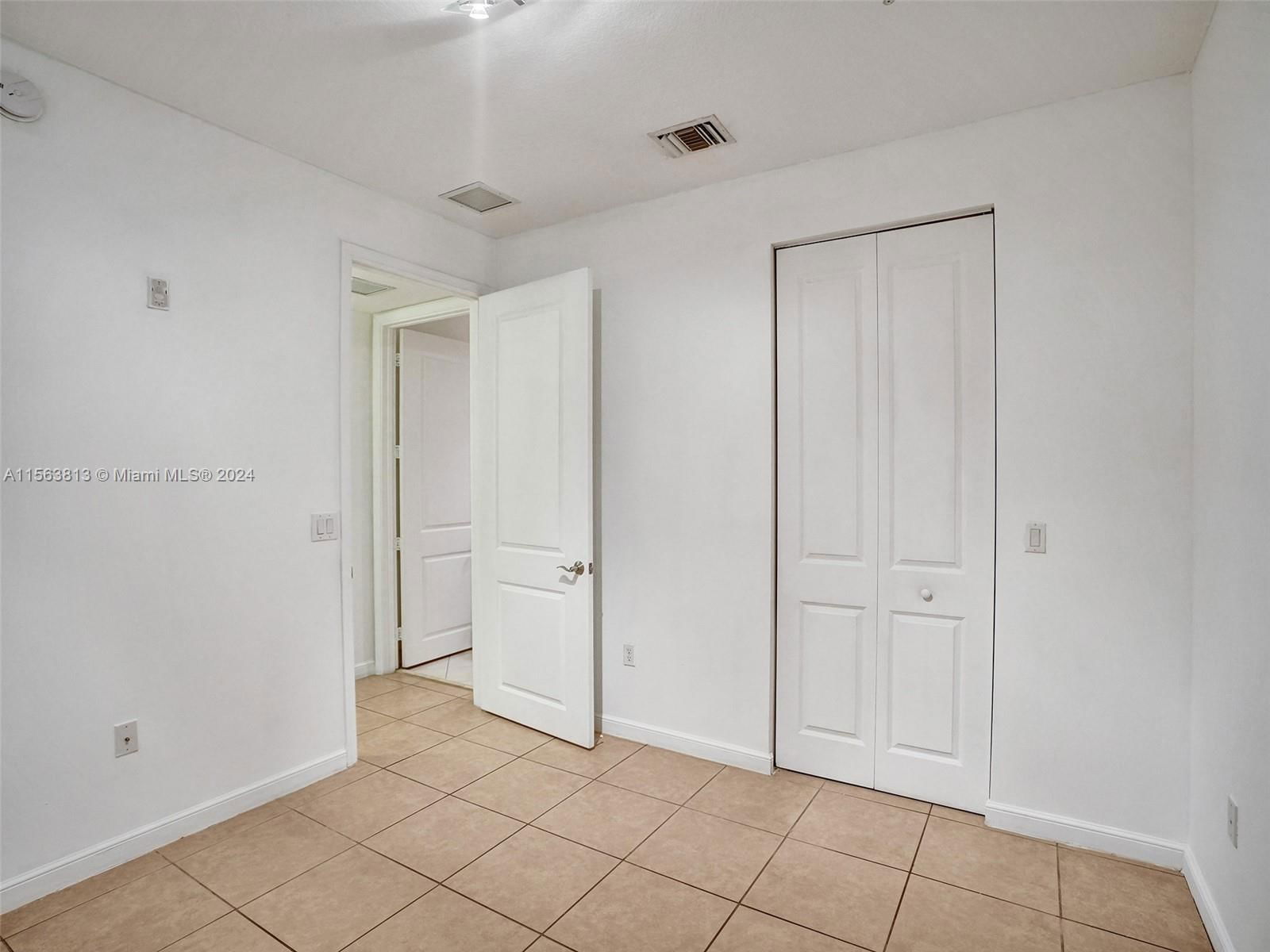 Real estate property located at 2925 126th Ave #1-311, Broward, Villa Alhambra Condo, Sunrise, FL