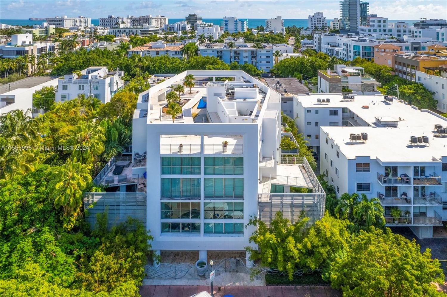Real estate property located at 221 Jefferson Ave #4, Miami-Dade County, ILONA CONDO, Miami Beach, FL