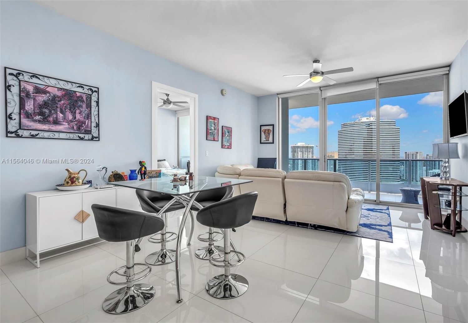 Real estate property located at 200 Biscayne Boulevard Way #4810, Miami-Dade County, EPIC WEST CONDO, Miami, FL