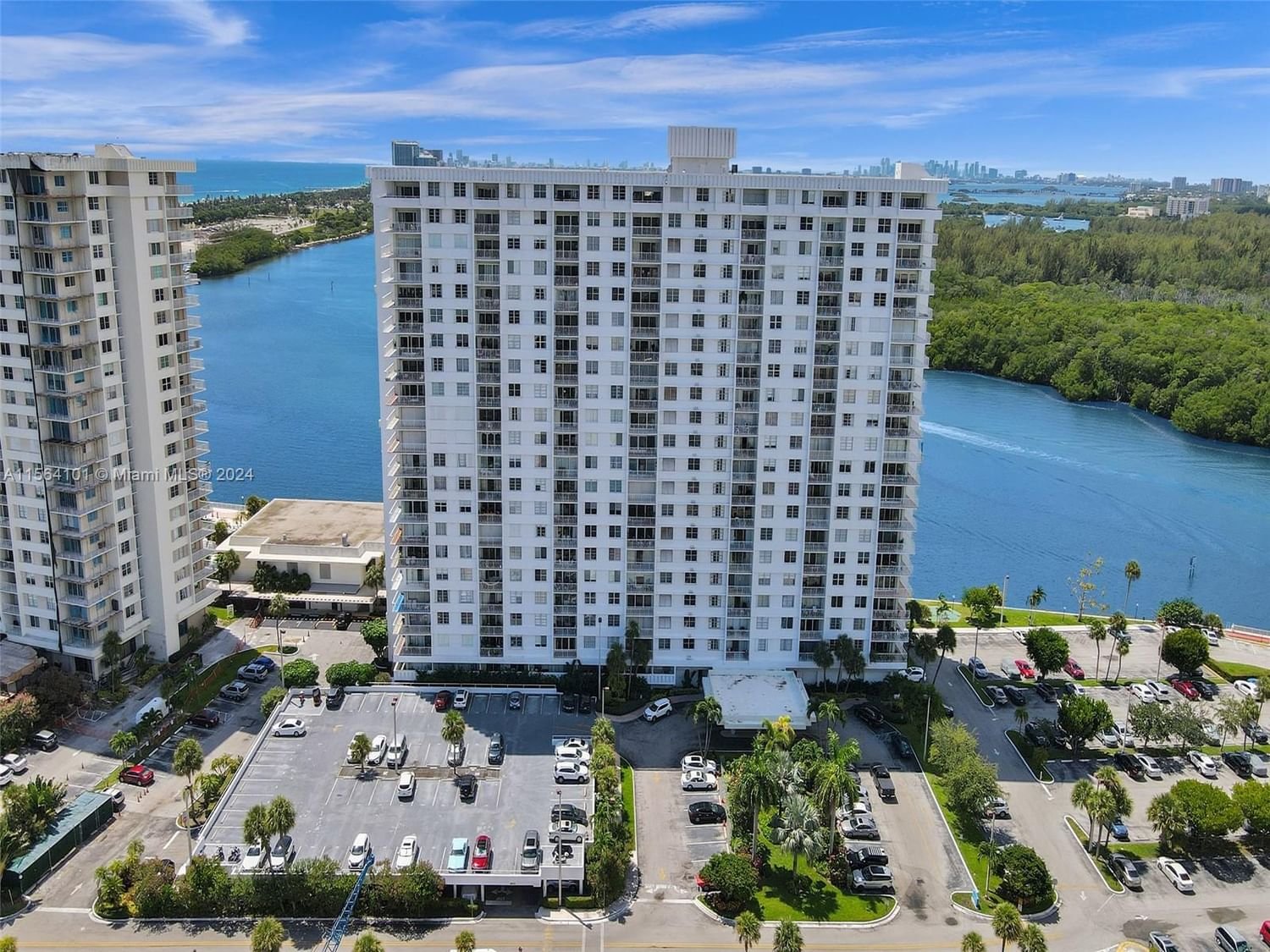 Real estate property located at 500 Bayview Dr #617, Miami-Dade County, ARLEN HOUSE WEST CONDO, Sunny Isles Beach, FL