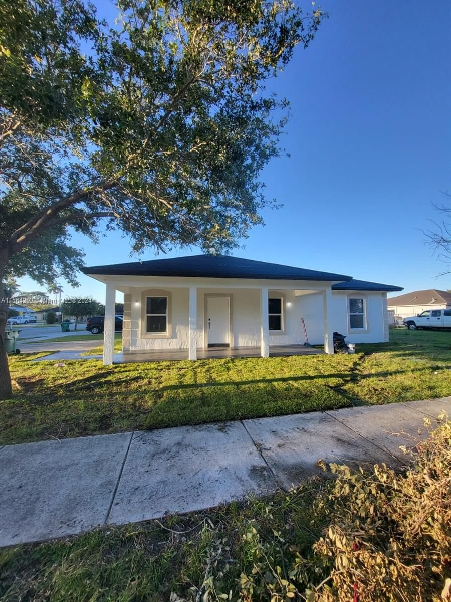 Real estate property located at 28606 153rd Ct, Miami-Dade County, SHRADERS HAVEN, Homestead, FL