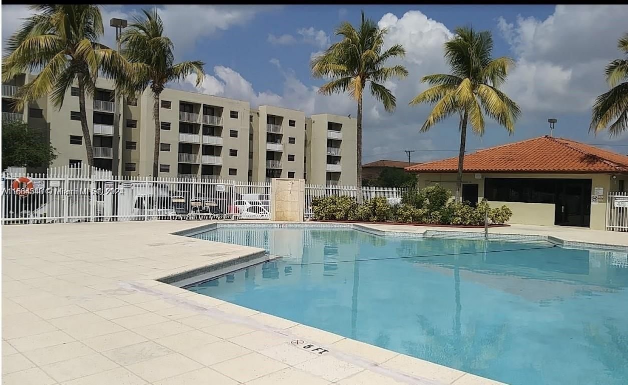 Real estate property located at 8185 7th St #214, Miami-Dade County, FONTAINEBLEAU GARDENS CON, Miami, FL
