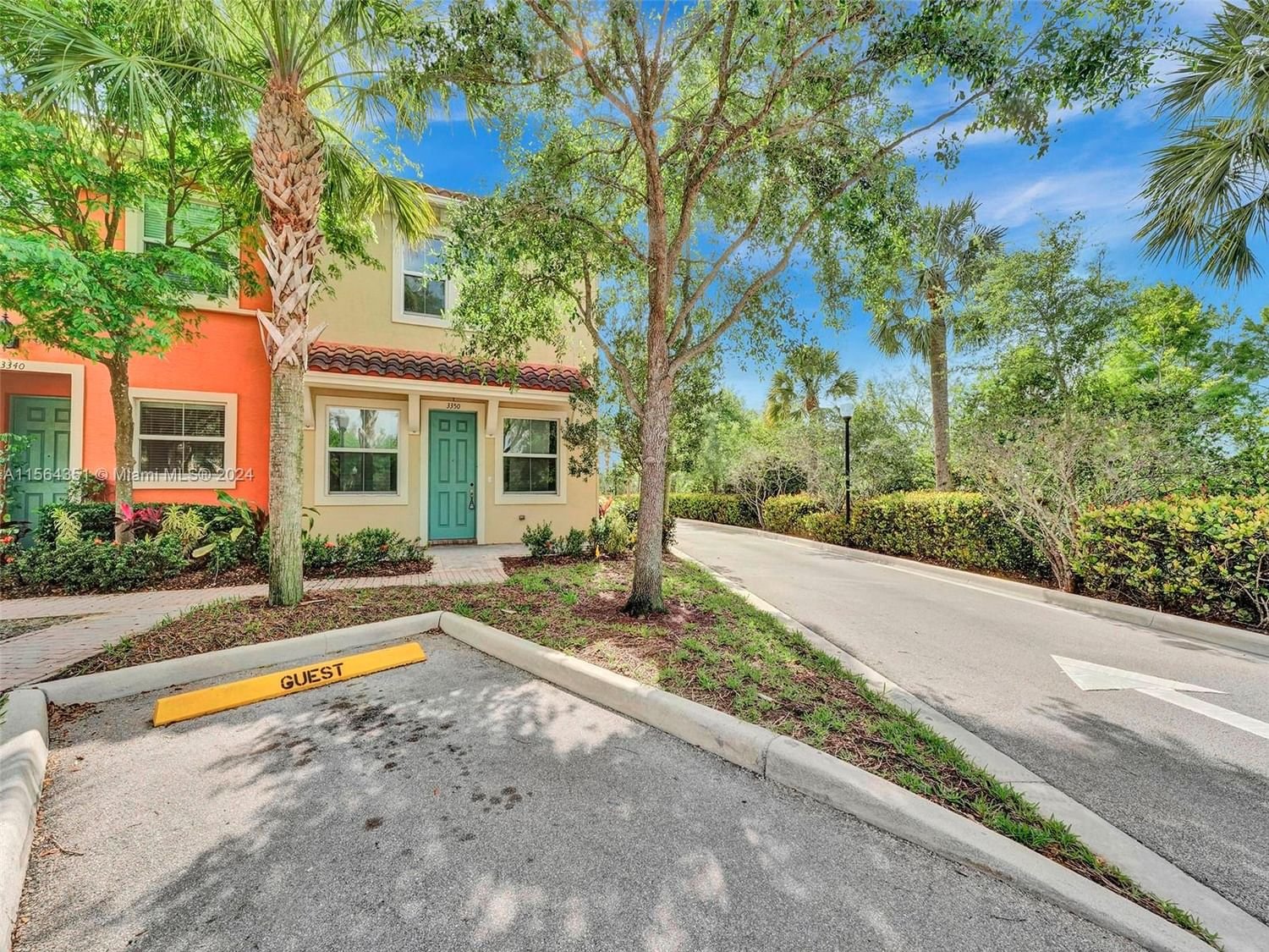 Real estate property located at 3350 126 Ave #3350, Broward County, SAWGRASS LAKES, Sunrise, FL