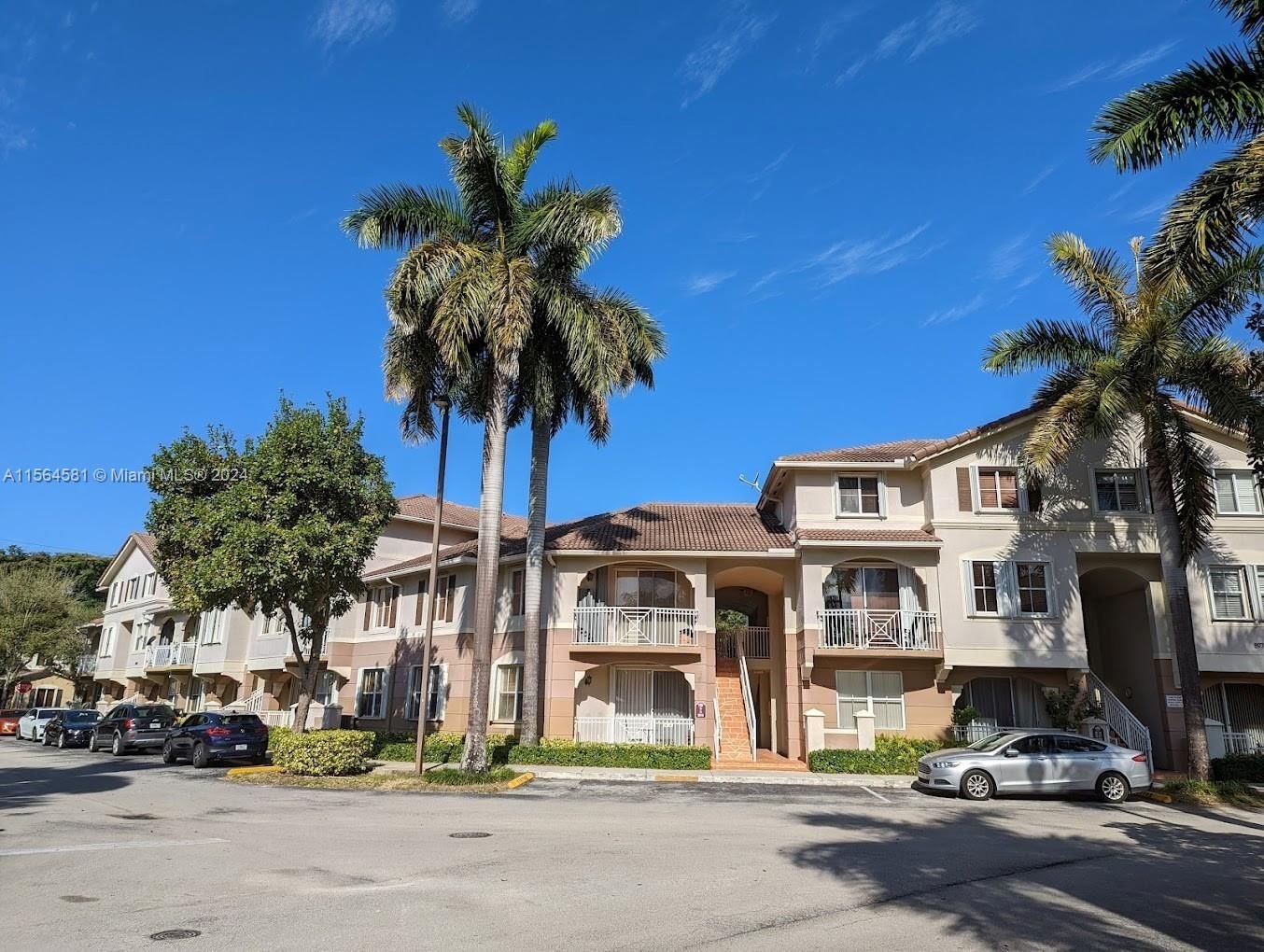 Real estate property located at 8964 Flagler St #210, Miami-Dade County, CENTURY PARK CONDO, Miami, FL