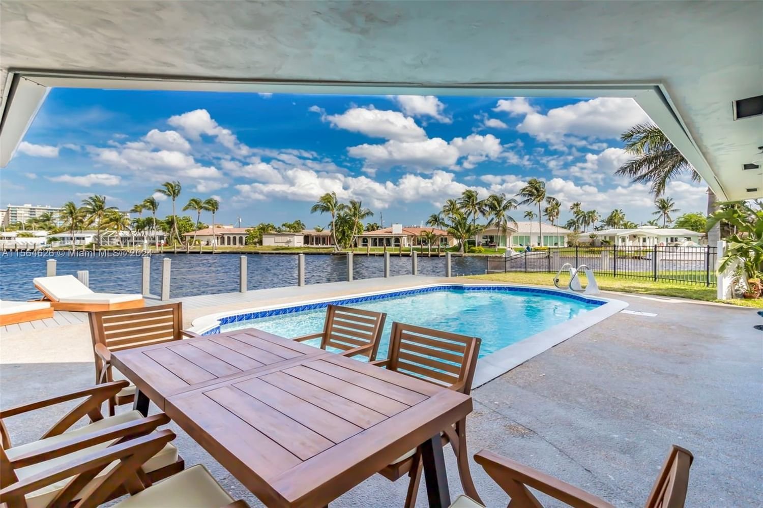 Real estate property located at 670 7th Ave, Broward County, CYPRESS ISLES ESTATES 2ND, Pompano Beach, FL
