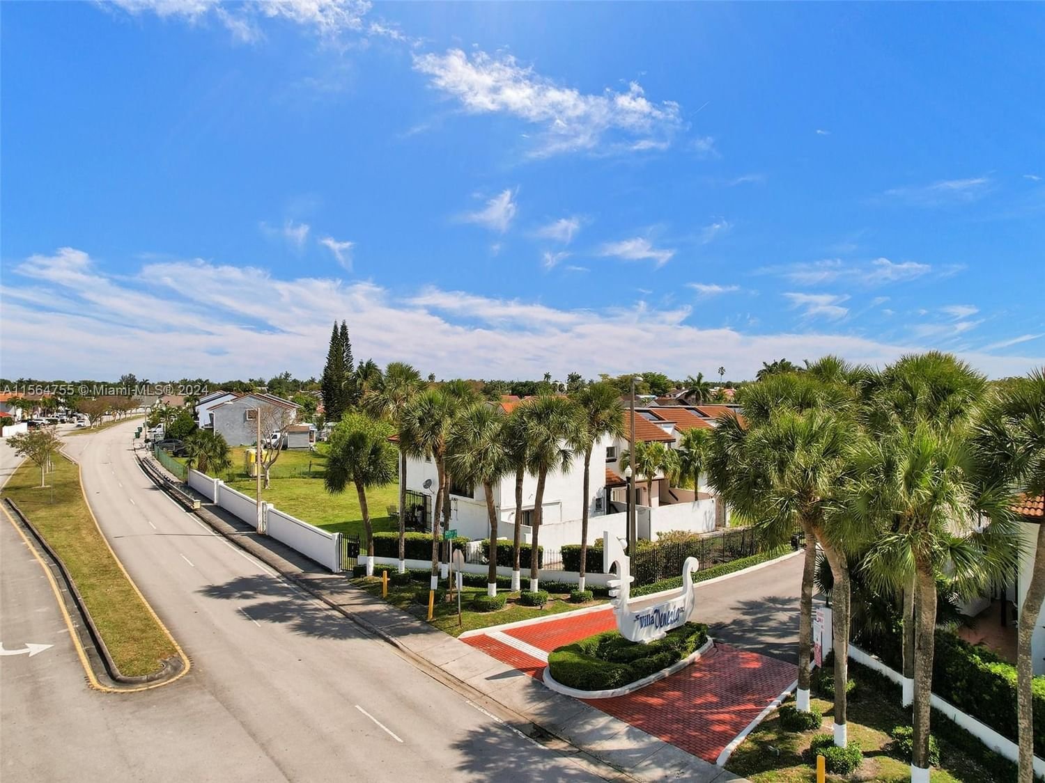 Real estate property located at 1201 SW 124 CT #1-B, Miami-Dade County, Villa Venezia Condo Phase, Miami, FL