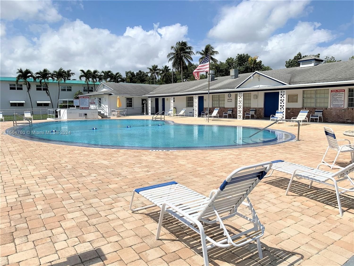 Real estate property located at 1300 12th Ct #3B, Broward County, CRYSTAL COURT MANOR NO 6, Hollywood, FL