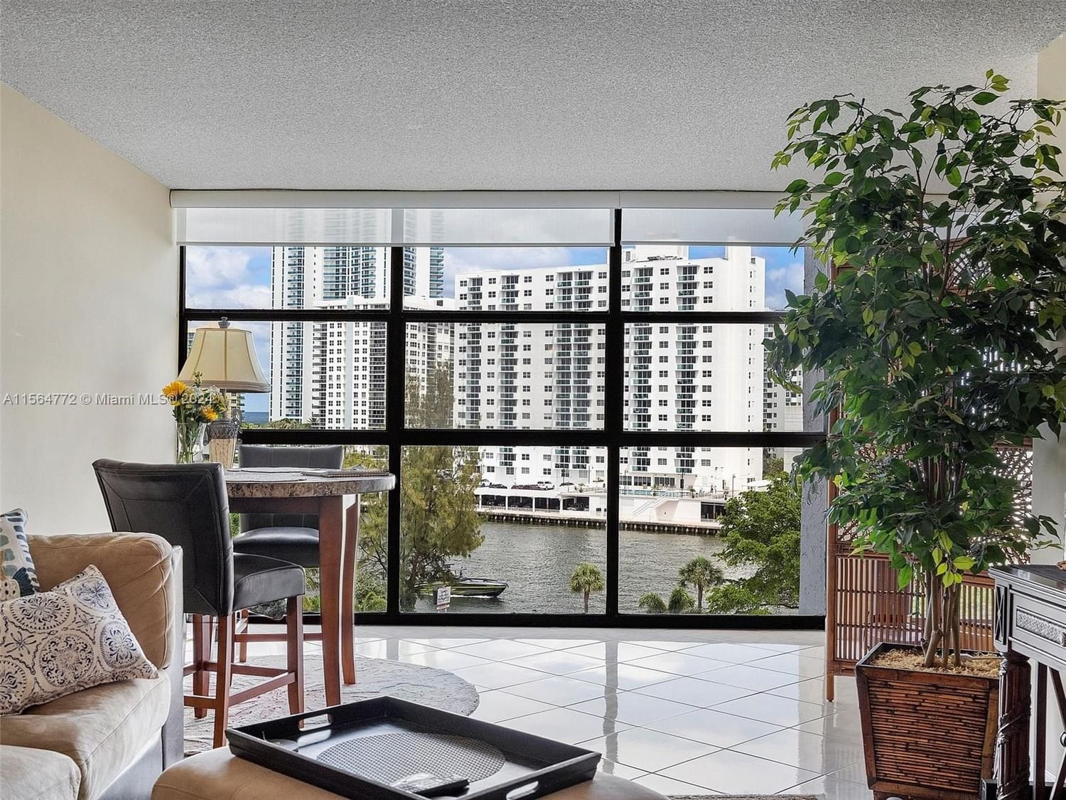 Real estate property located at 600 Parkview Dr #702, Broward County, TOWERS OF OCEANVIEW SOUTH, Hallandale Beach, FL