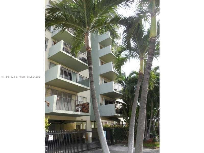 Real estate property located at 1455 West Ave #304, Miami-Dade County, BAYSHORE TERRACE CONDO, Miami Beach, FL