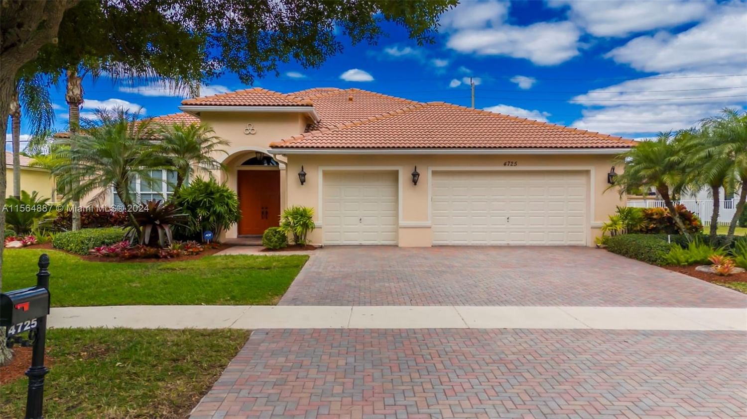 Real estate property located at 4725 Hibbs Grove Ter, Broward County, HIBBS GROVE PLANTATION, Cooper City, FL