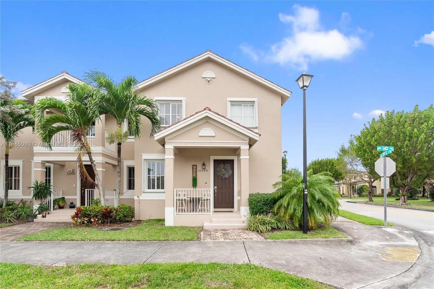 Real estate property located at 27288 143rd Ave, Miami-Dade County, MANDARIN LAKES, Homestead, FL