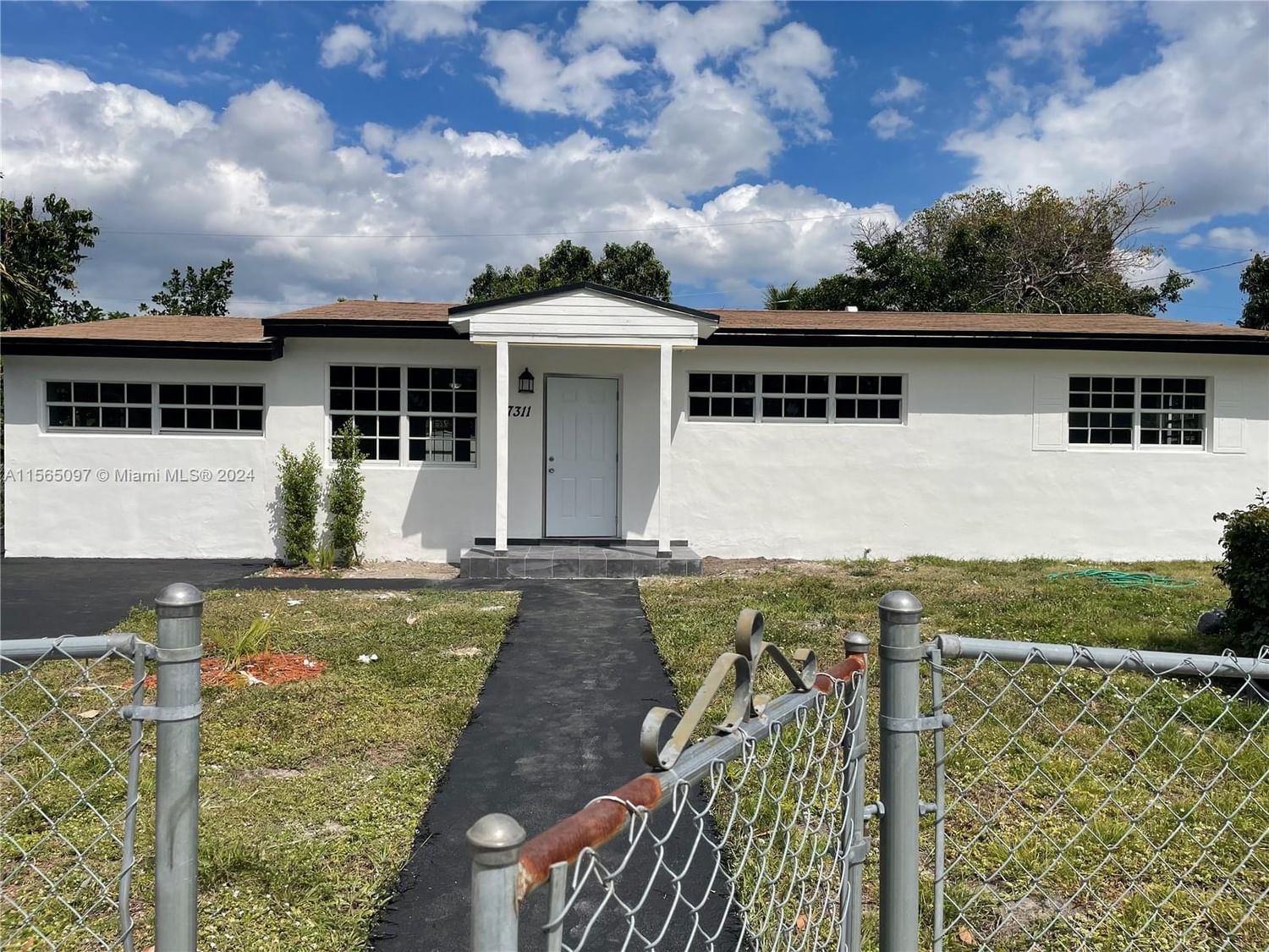 Real estate property located at 17311 32nd Ct, Miami-Dade County, MYRTLE GROVE 1ST ADDN, Miami Gardens, FL