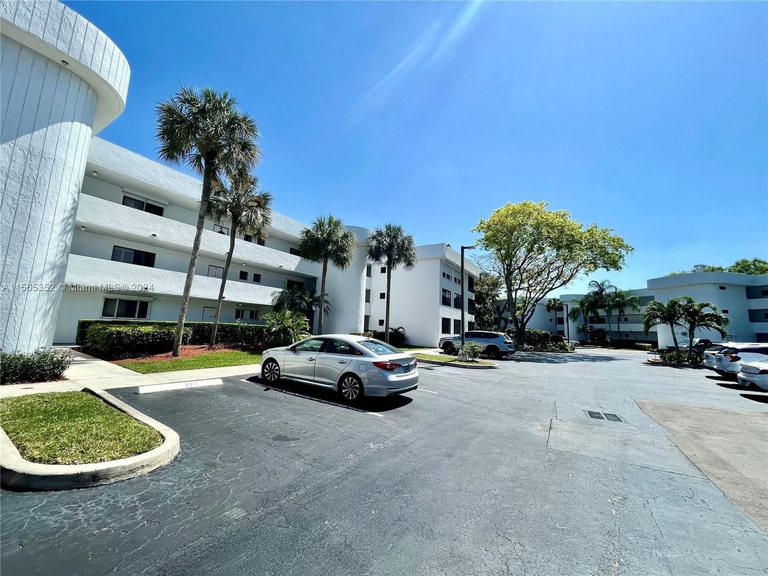 Real estate property located at 1410 Sheridan St #27I, Broward County, SHERIDAN BY THE BEACH CON, Hollywood, FL