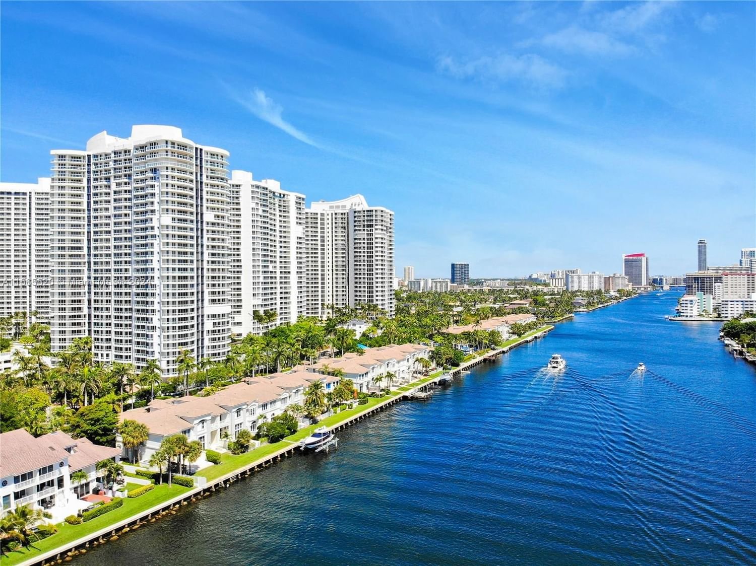 Real estate property located at 21050 38th Ave #1102, Miami-Dade County, ATLANTIC III AT THE POINT, Aventura, FL