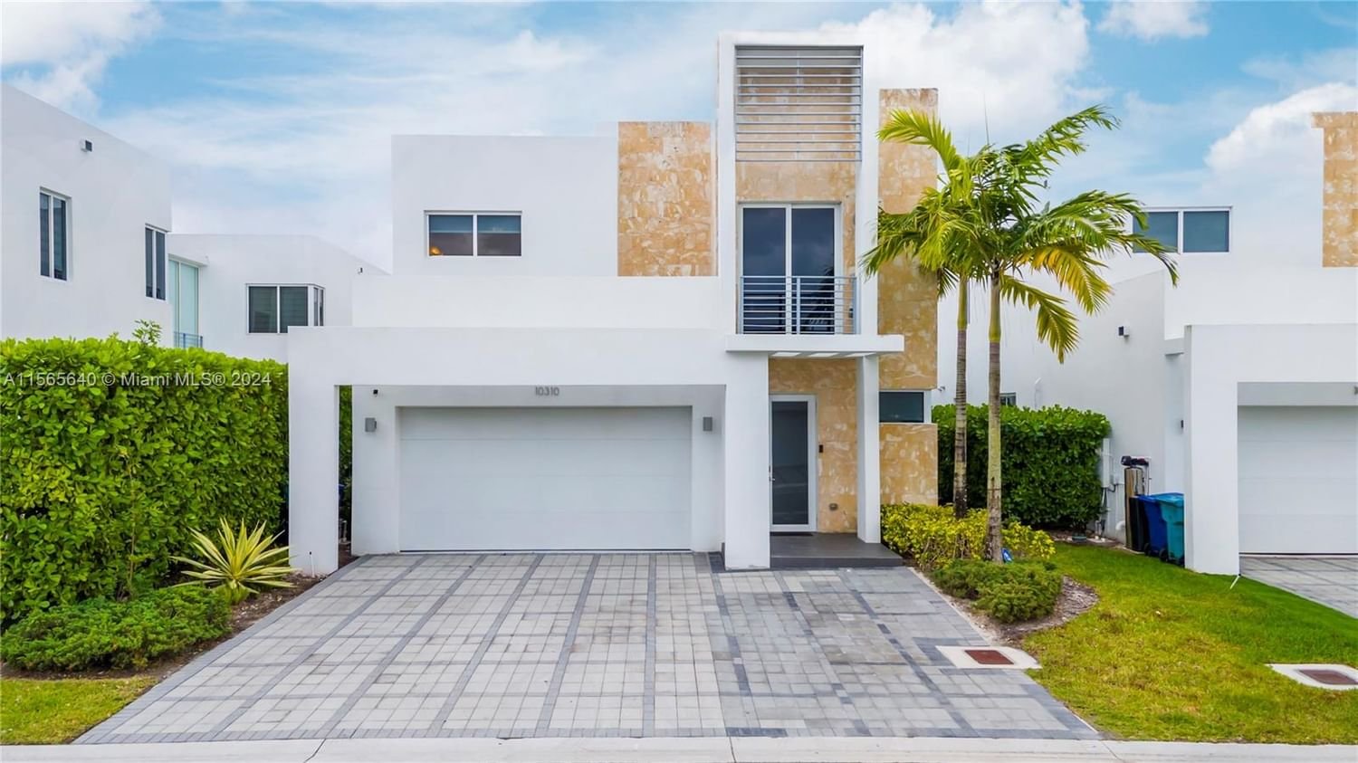 Real estate property located at 10310 68th St, Miami-Dade County, DORAL PALMS SOUTH, Doral, FL