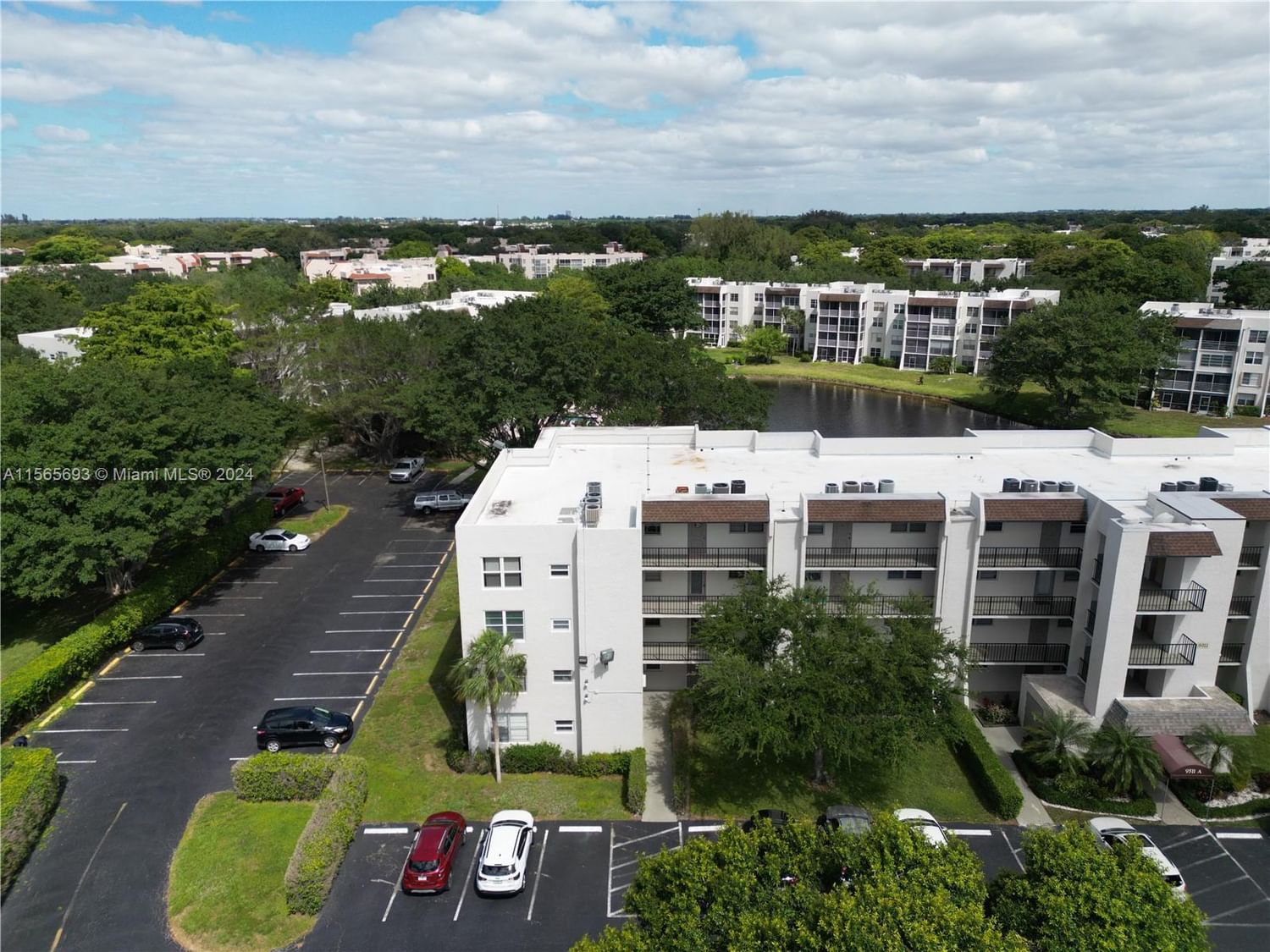 Real estate property located at 9311 Orange Grove Dr #314, Broward County, POINCIANA 14 PINE ISLAND, Davie, FL