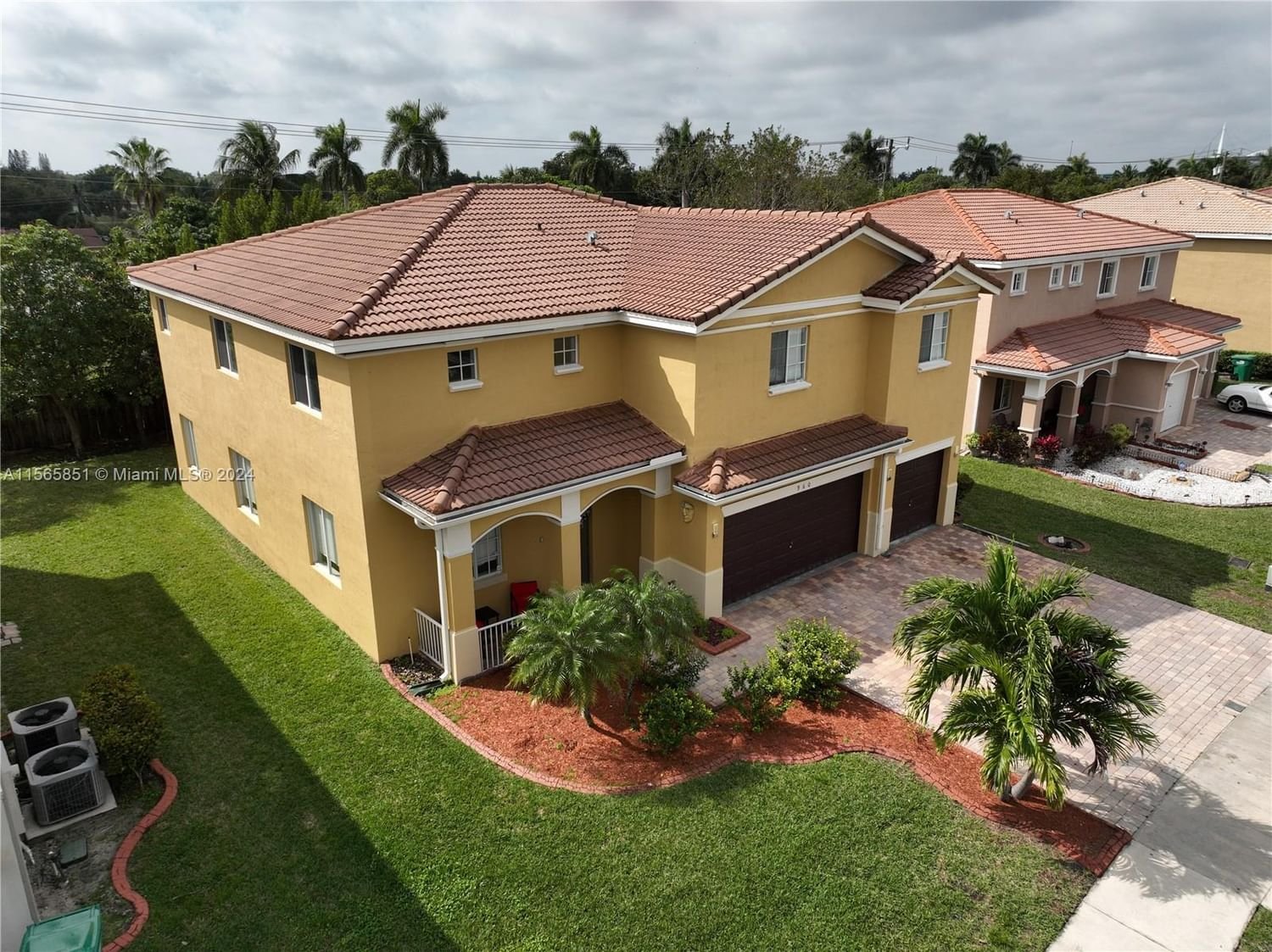 Real estate property located at 960 204th St, Miami-Dade County, SPORT ACRES, Miami Gardens, FL