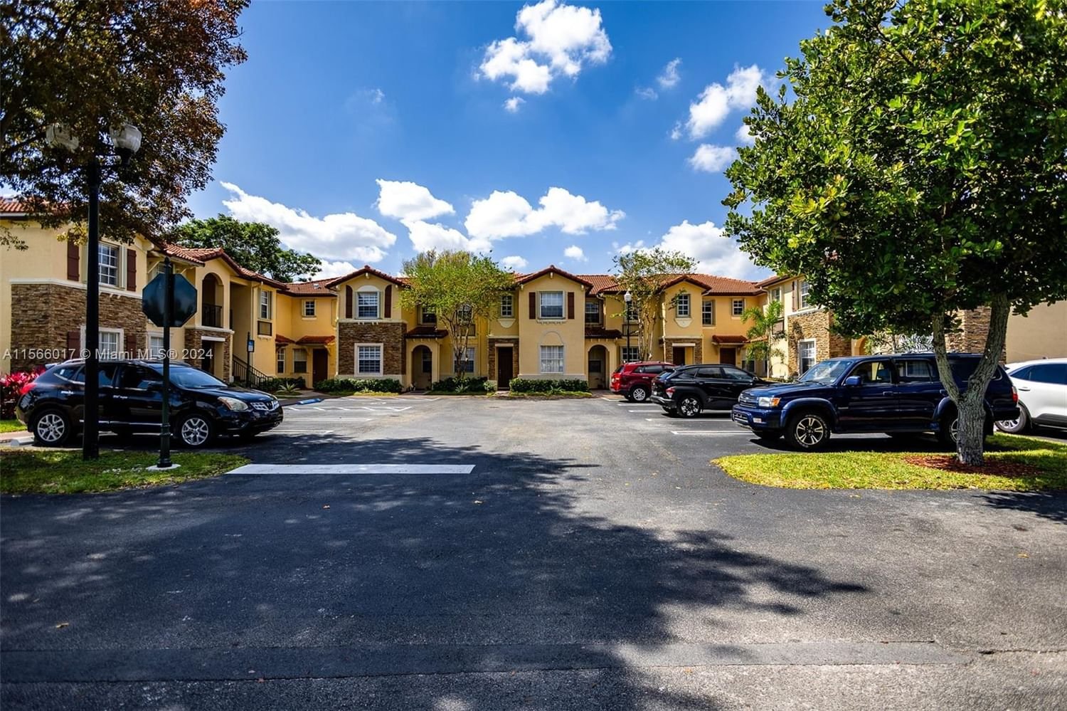 Real estate property located at 3370 14th Dr #107-29, Miami-Dade County, VILLAS AT CARMEL CONDO NO, Homestead, FL