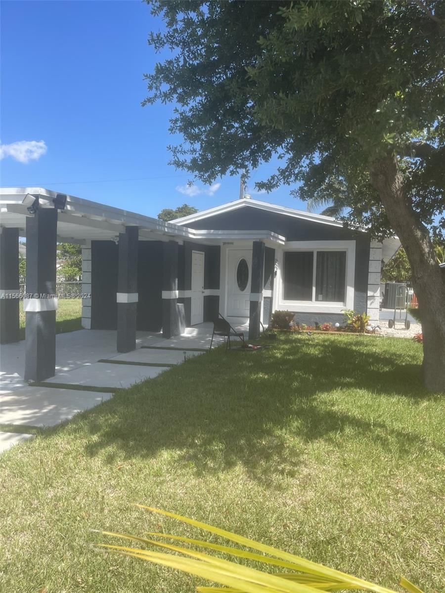 Real estate property located at 2339 Douglas St, Broward, LIBERIA, Hollywood, FL