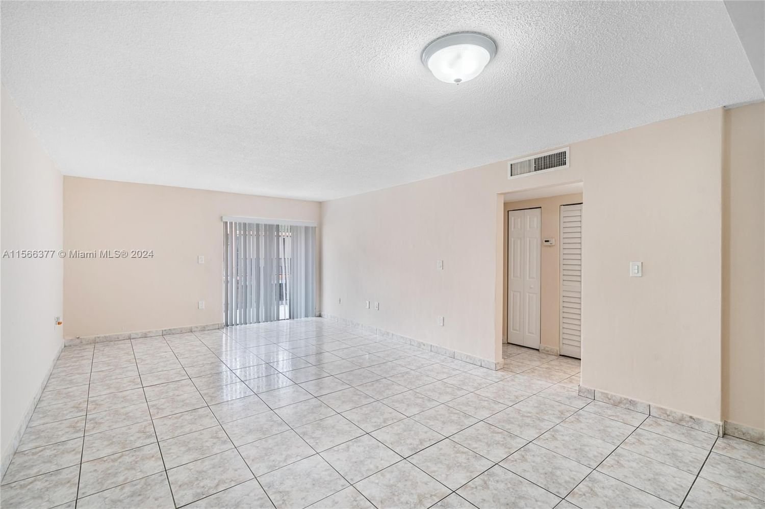 Real estate property located at 1950 56th St #2304B, Miami-Dade County, PALM-WEST GARDENS CONDO, Hialeah, FL