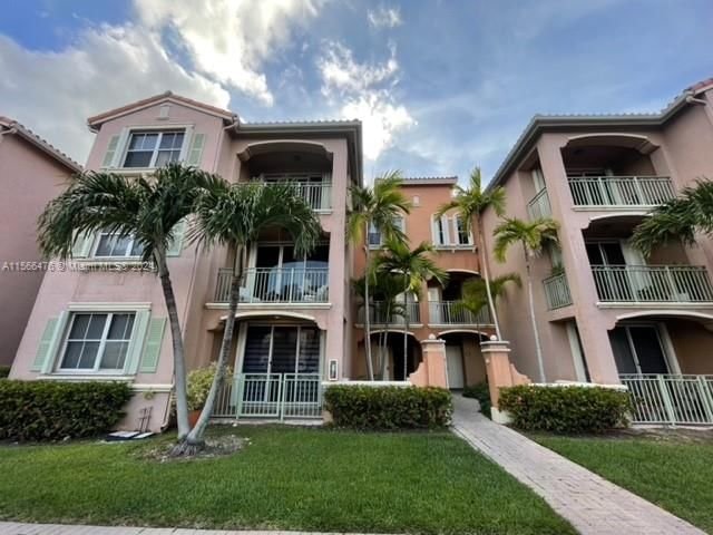 Real estate property located at 6670 114th Ave #603, Miami-Dade County, THE COURTS AT DORAL ISLES, Doral, FL