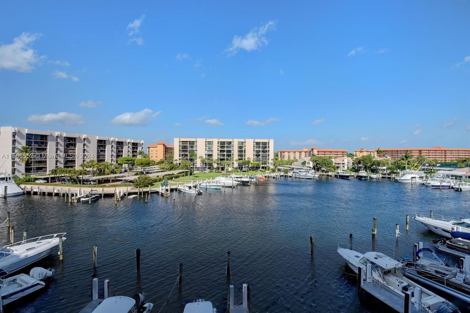 Real estate property located at 2687 Ocean Blvd #402-G, Palm Beach County, YACHT & RACQUET CLUB OF B, Boca Raton, FL