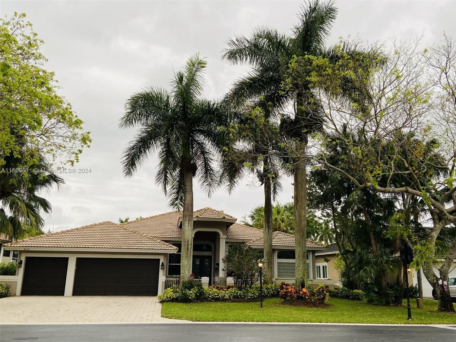 Real estate property located at 6512 99th Ave, Broward County, MEADOW RUN, Parkland, FL