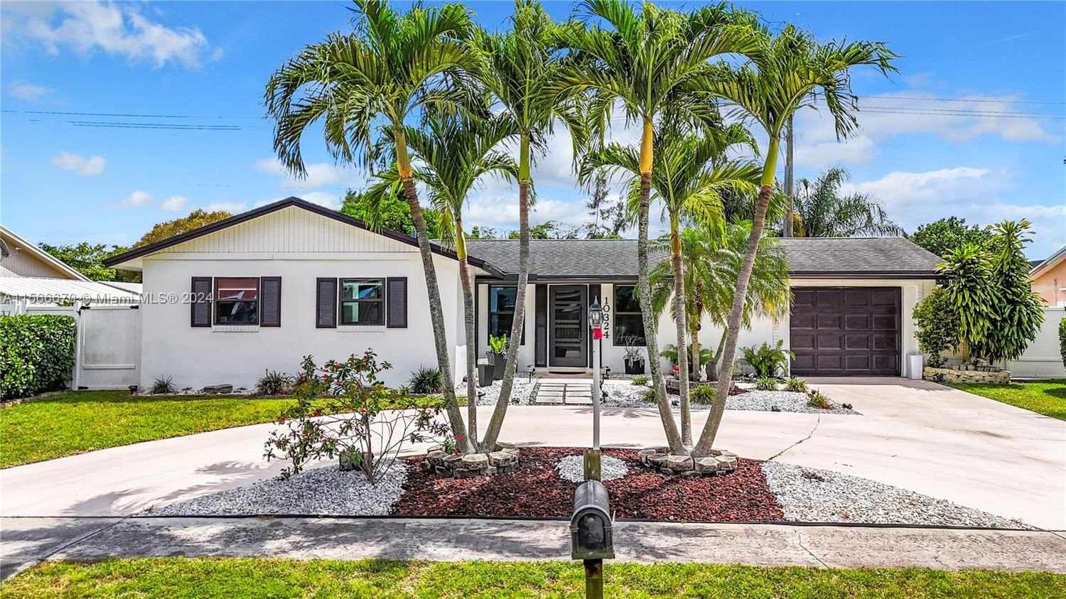 Real estate property located at 10324 Sleepy Brook Way, Palm Beach County, BOCA TRAILS 1, Boca Raton, FL
