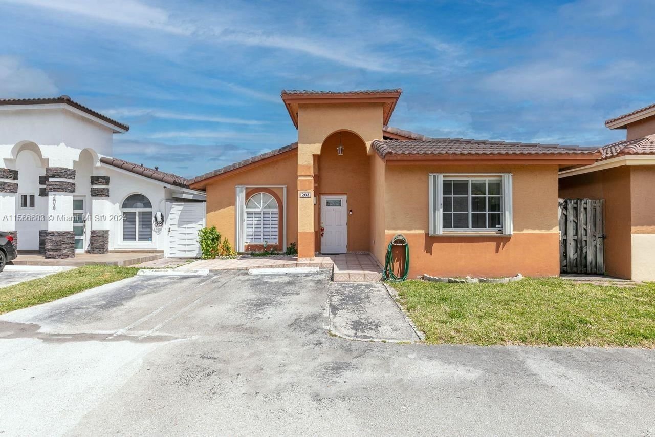 Real estate property located at 7001 35th Ave #203, Miami-Dade County, LOS PALACIOS II CONDO, Hialeah, FL