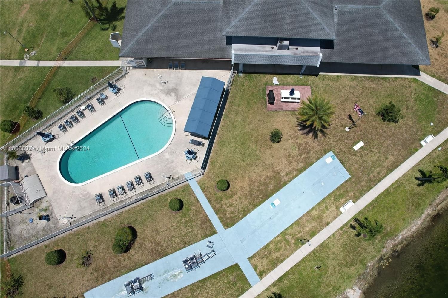 Real estate property located at 2300 Park Ln #306, Broward County, SHERIDAN LAKES CONDO APTS, Hollywood, FL