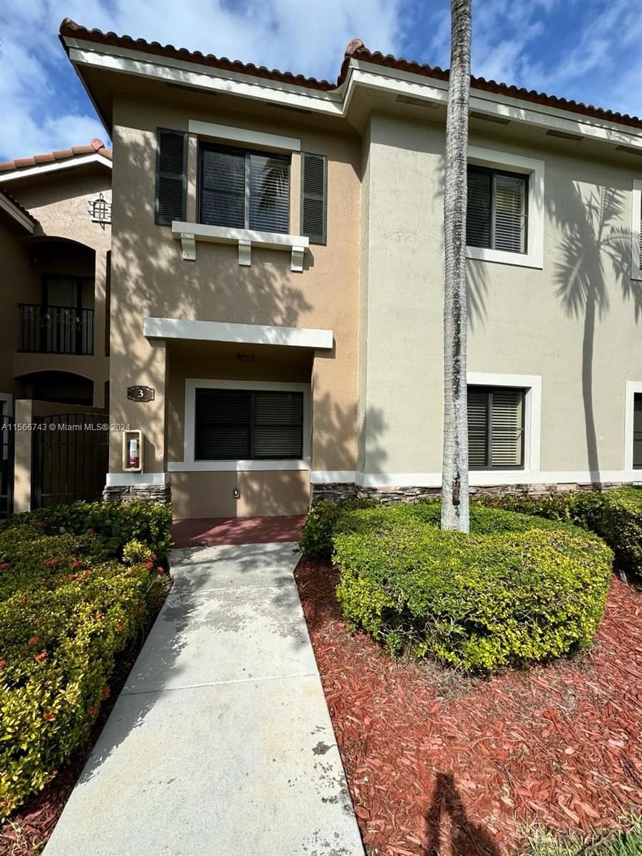 Real estate property located at 22631 88th Pl #3-18, Miami-Dade County, THE COURTS AT BAYSHORE I, Cutler Bay, FL