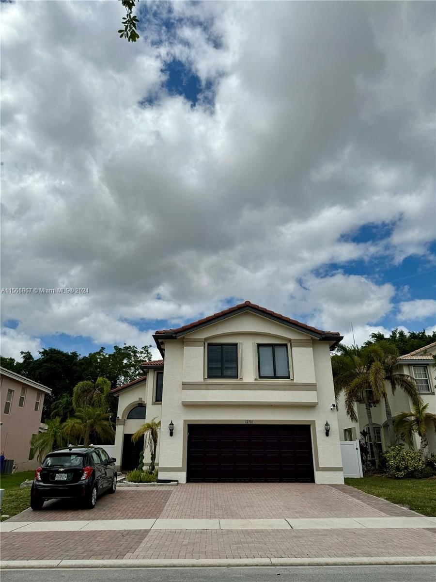 Real estate property located at 12701 42nd St, Broward County, SILVER FALLS, Miramar, FL