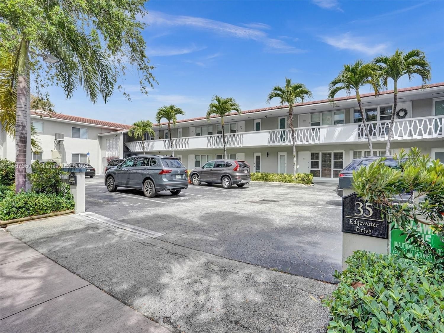 Real estate property located at 35 Edgewater Dr #202, Miami-Dade County, EDGEWATER OF CORAL GABLES, Coral Gables, FL