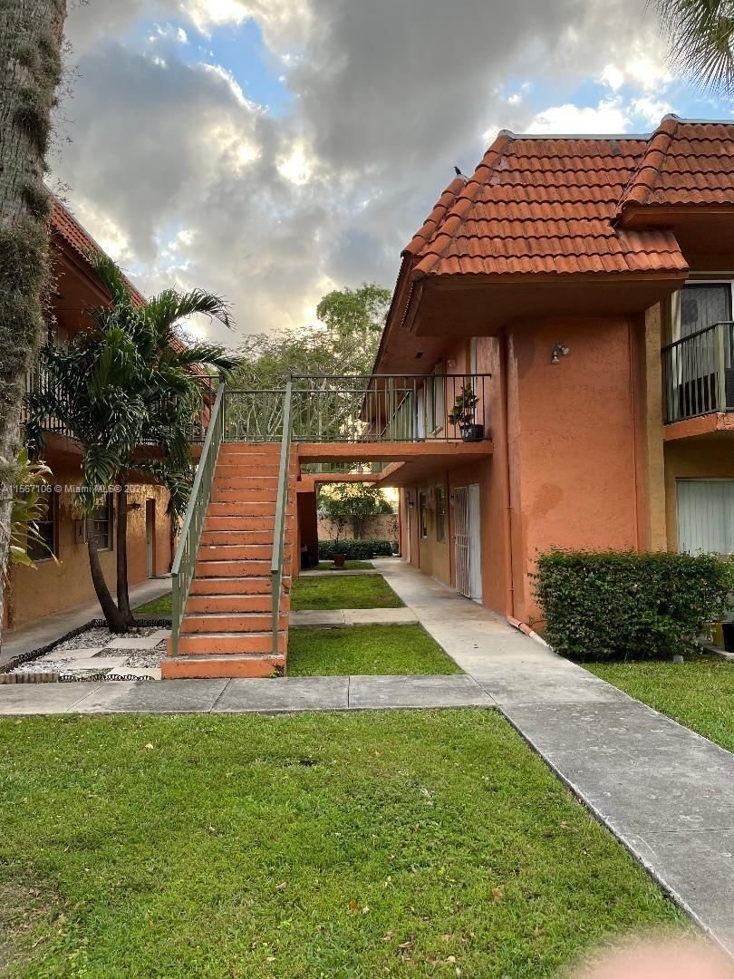 Real estate property located at 6961 129th Ave #8, Miami-Dade County, GREENTREE CONDO, Miami, FL