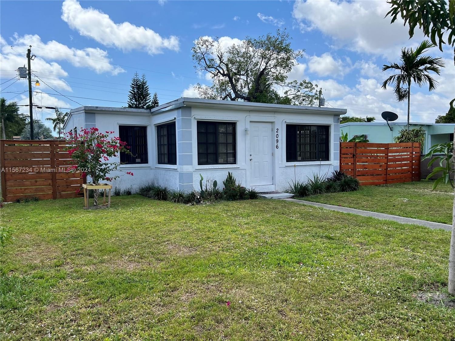 Real estate property located at 2096 Wilmington St, Miami-Dade County, MAGNOLIA GARDENS CONSOLID, Opa-Locka, FL