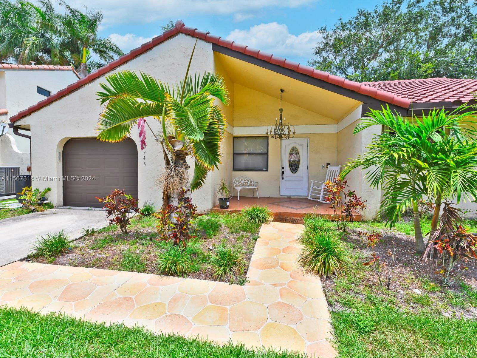 Real estate property located at 2945 Azalea Dr, Broward County, ROCK CREEK PHASE TWO, Cooper City, FL