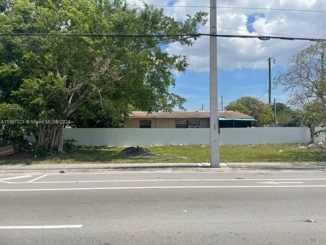 Real estate property located at 2155 152nd St, Miami-Dade County, 1ST ADDN TO MAGNOLIA SUB, Miami Gardens, FL