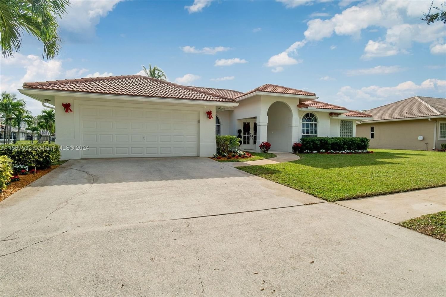 Real estate property located at 144 Cypress Trce, Palm Beach County, ESTATES OF ROYAL PALM BEA, Royal Palm Beach, FL