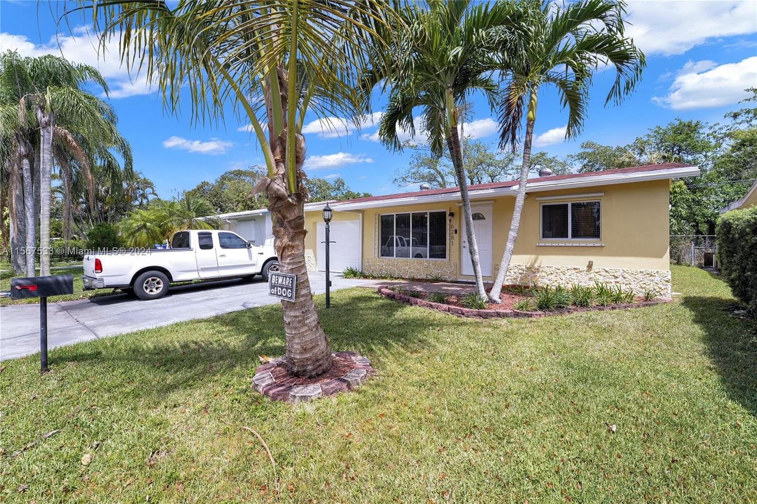 Real estate property located at 6281 8th St, Broward County, KIMBERLY VILLAGE SEC ONE, North Lauderdale, FL