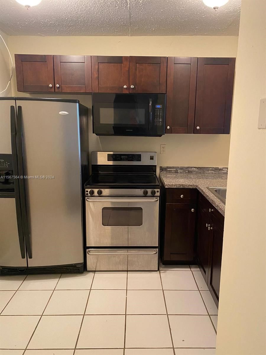 Real estate property located at 488 165th St Rd B311, Miami-Dade County, MONTECARLO CONDO, Miami, FL