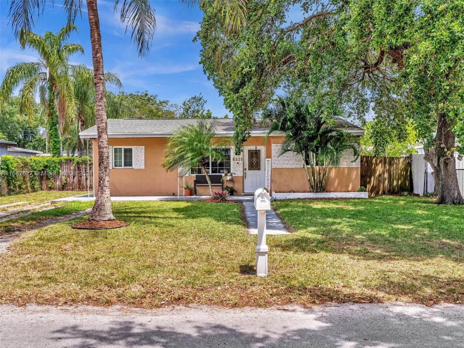 Real estate property located at , Broward County, WEIDLINGS SUB, Hollywood, FL