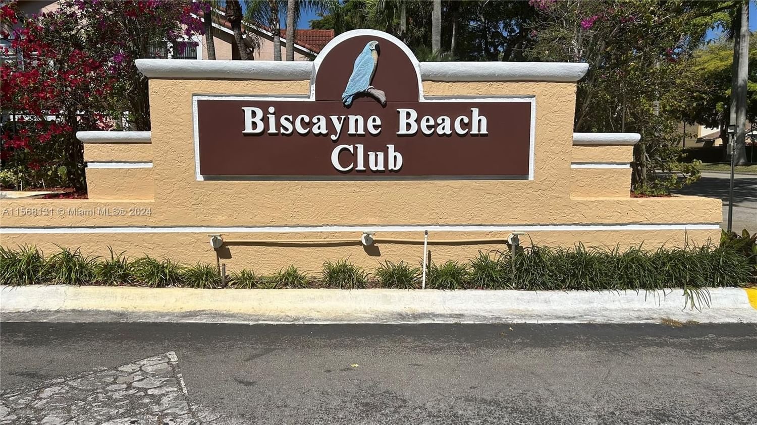 Real estate property located at 15551 104th Ter #828, Miami-Dade County, BISCAYNE BEACH CLUB CONDO, Miami, FL