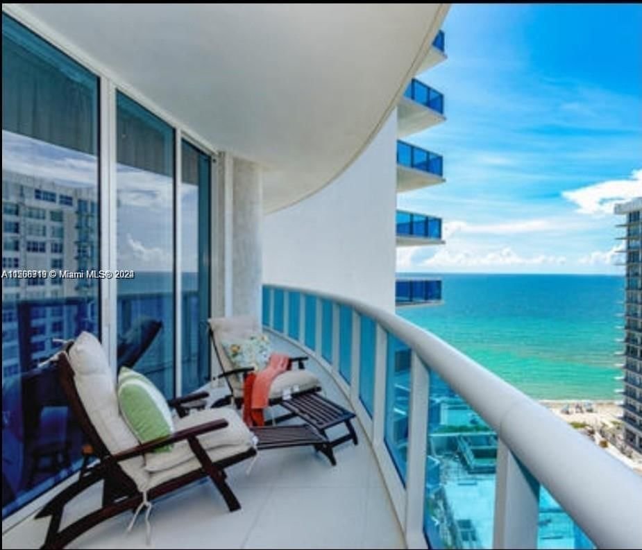 Real estate property located at 2711 Ocean Dr #1206, Broward County, 2711 HOLLYWOOD BEACH COND, Hollywood, FL